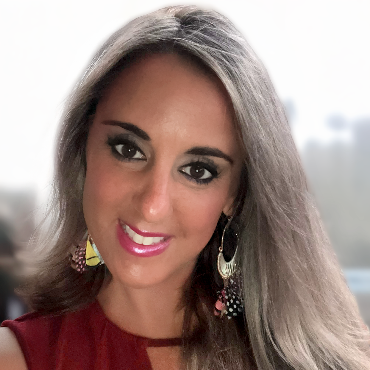 Photo of Michele, artist and founder of Graphique Addictions.